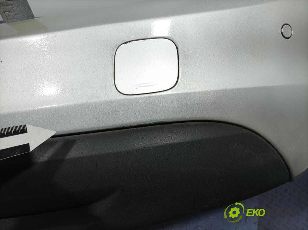 Volvo V60 2013 nárazník Zad: 01