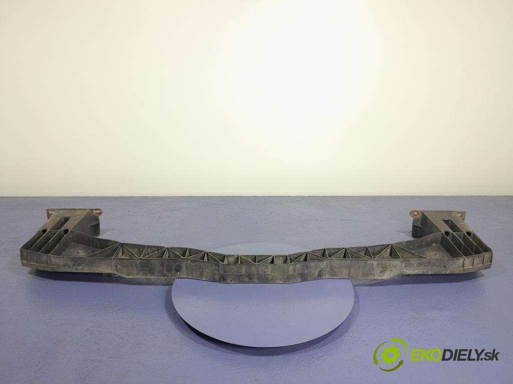 Citroen C4 2005 výztuha narazník před 9646895580