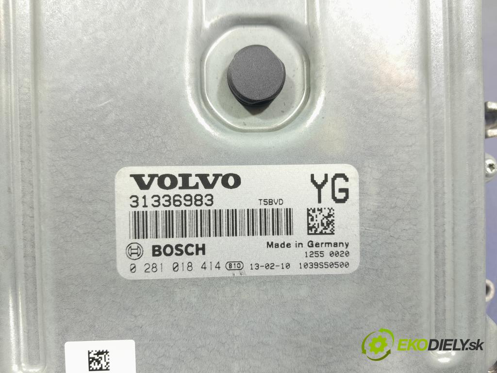 Volvo V60 2013 riadiaca jednotka Motor: 31336983