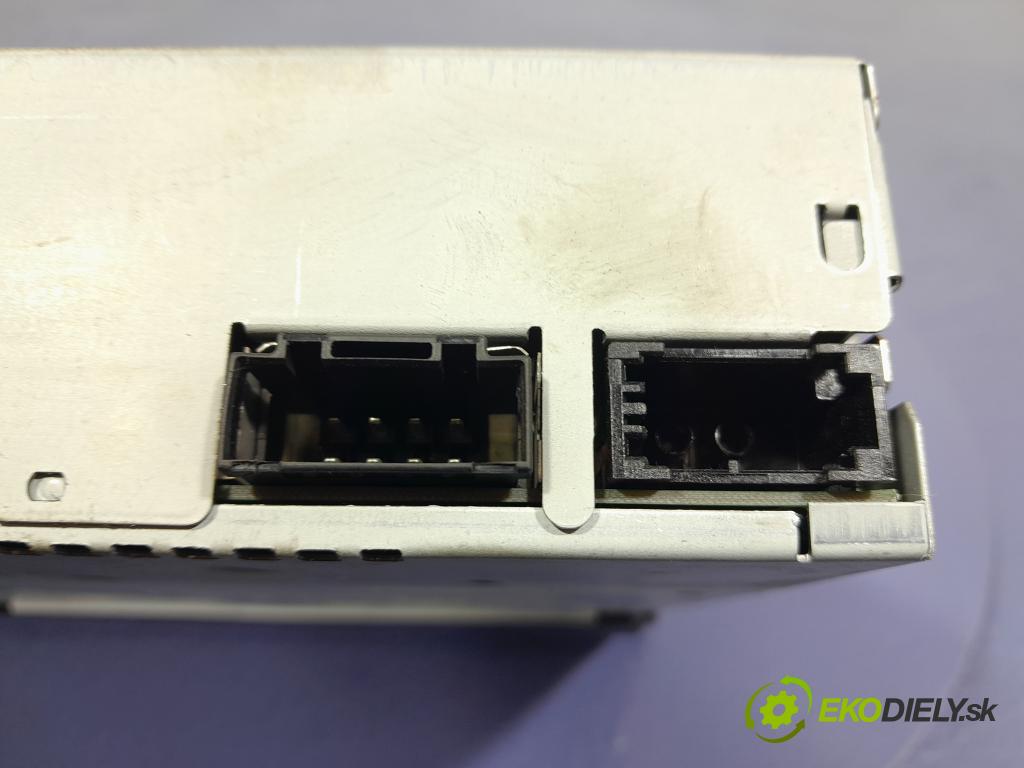 Audi A6 2005 Radio I Navigácia: 4E0919887C