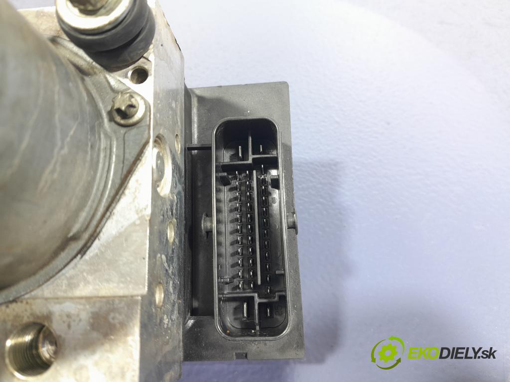 Audi A6 2005 čerpadlo ABS x 4F0910517L