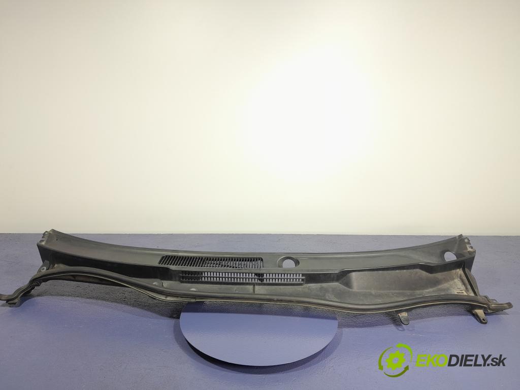 Lexus IS 2007 torpédo 55708-53060