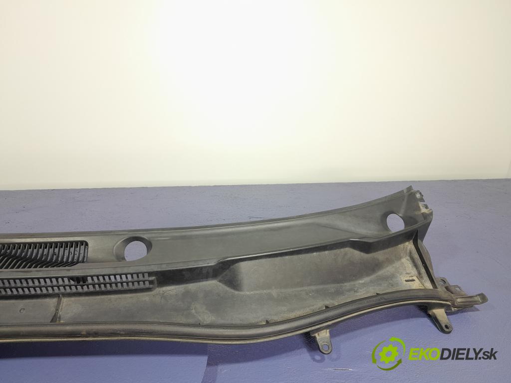 Lexus IS 2007 torpédo 55708-53060