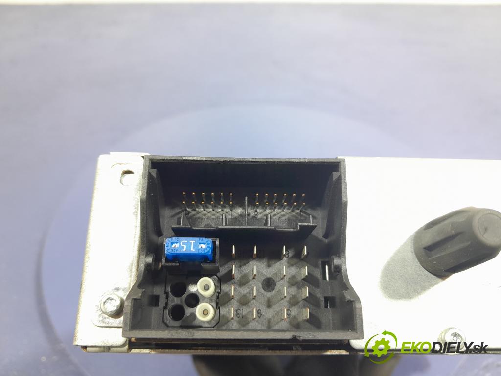 Citroen C8 2006 Radio I Navigácia: 14005402XT