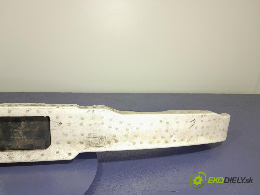 Toyota Prius 2007 výztuha narazník Zad: 01