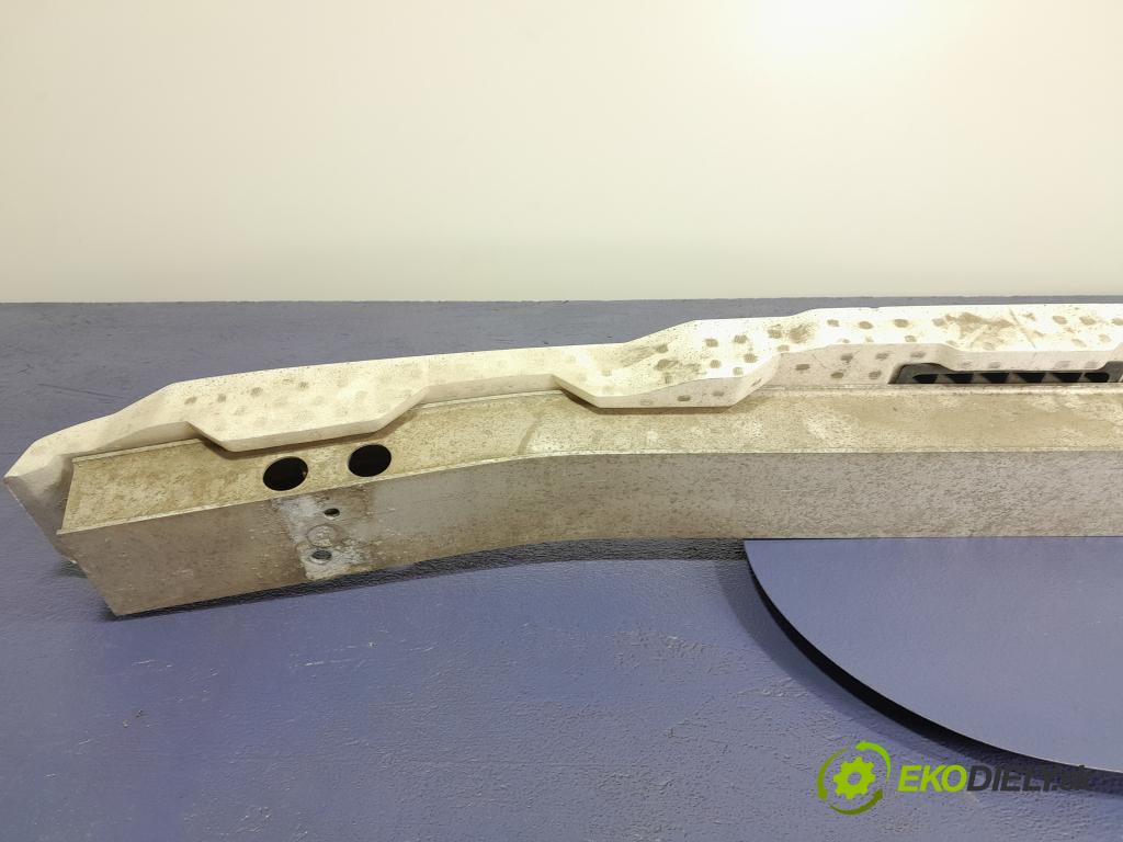 Toyota Prius 2007 výztuha narazník Zad: 01