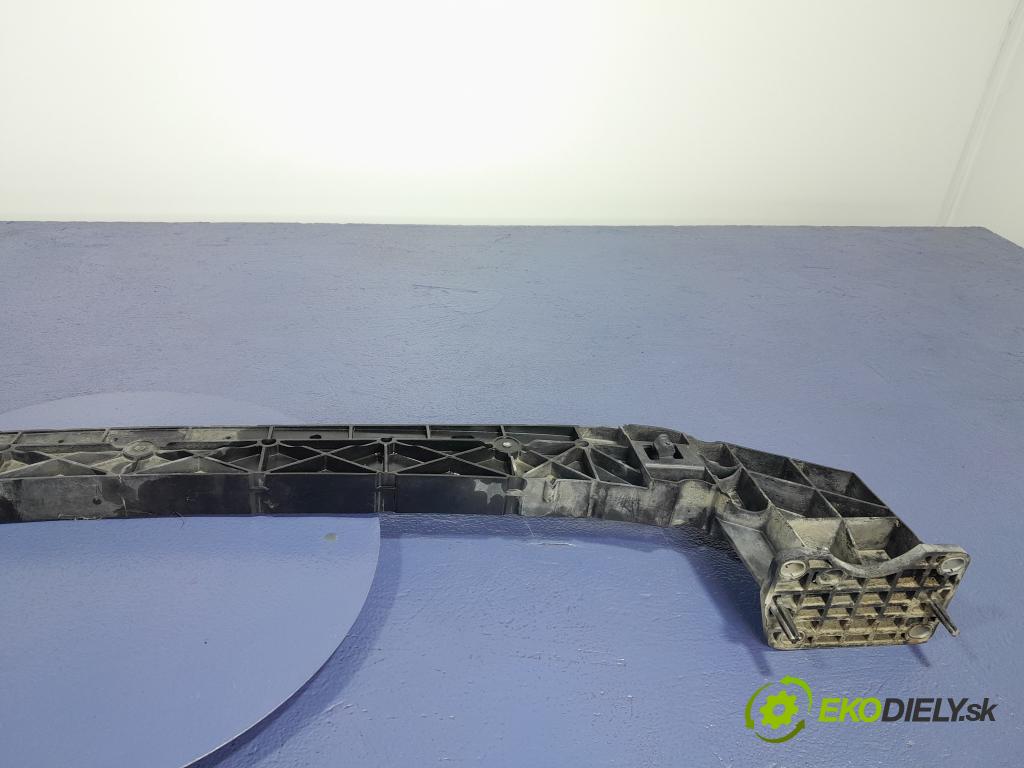 Peugeot 508 2011 výztuha narazník před 9686570880