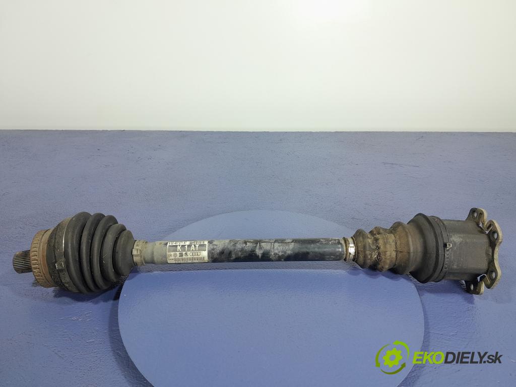 Audi A4 2005 poloos ľavá Predné 8E0407271AT