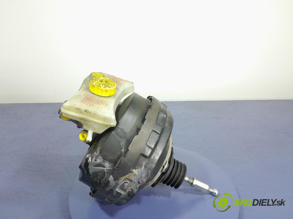 Audi A4 2005 servo Brzdní: 8E0612105AB