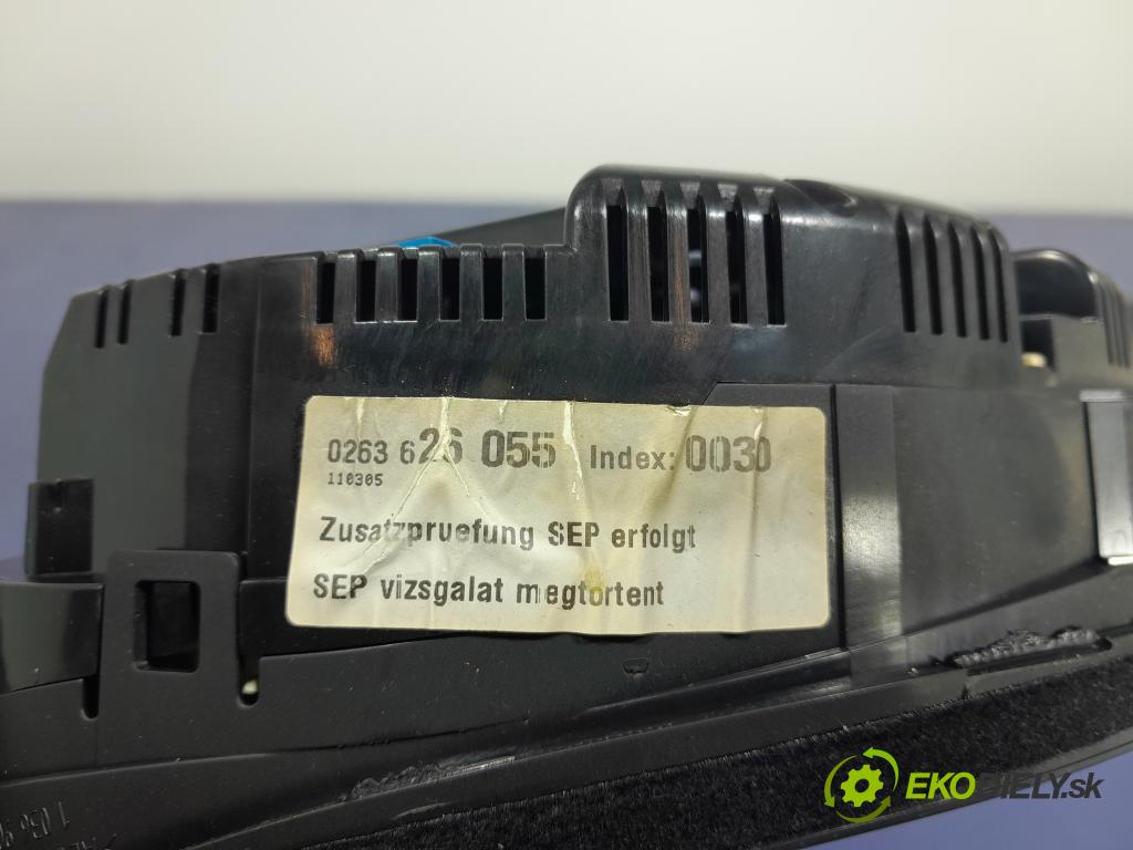 Audi A4 2005 prístrojovka/ budíky 0263626055