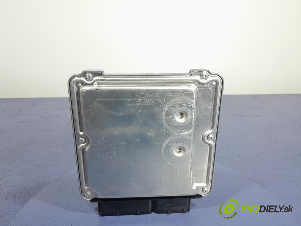 Audi A4 2005 riadiaca jednotka Motor: 03G906016FE