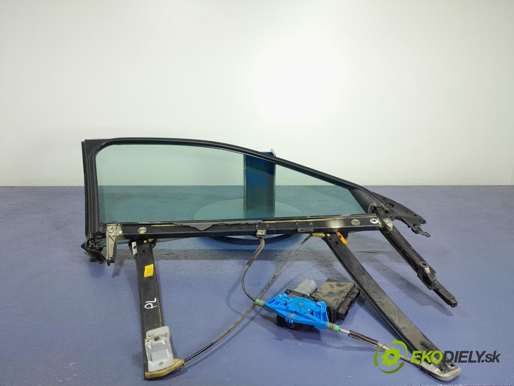 Audi A4 2005 mechanismus stahování Sklenka: před Levý: 8E0837461C