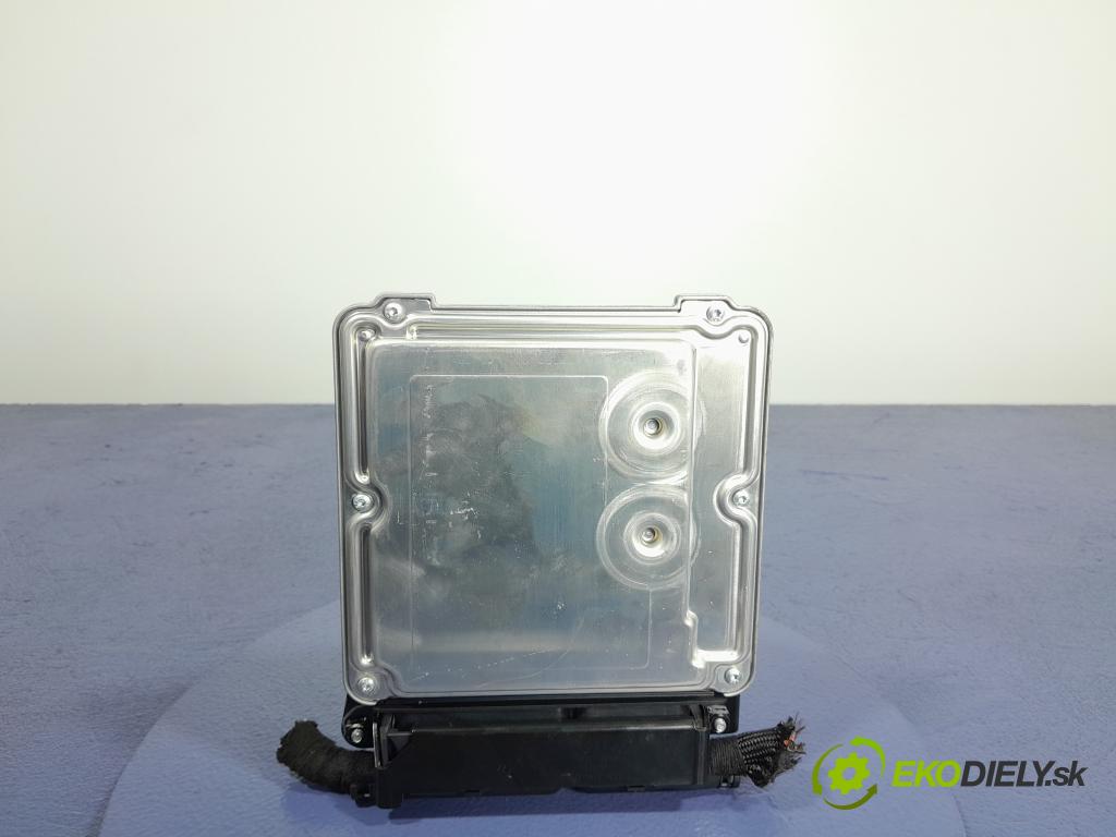 Audi A6 2005 riadiaca jednotka Motor: 03G906016HS