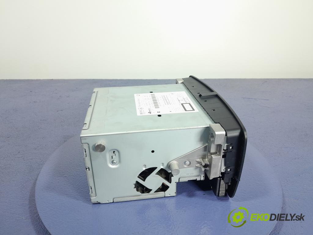 Mercedes B-klasa 2013 Radio I Navigácia: A2469006710