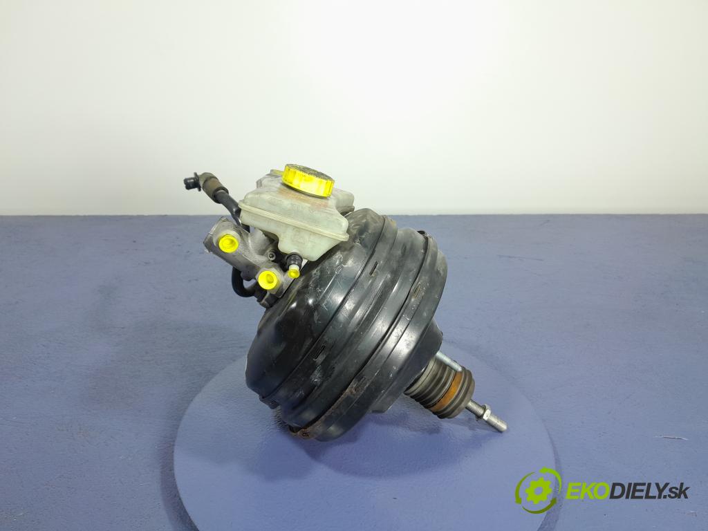 Audi A6 2005 servo Brzdní: 4F0612105G