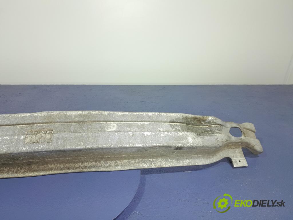 Audi A6 2005 výztuha narazník před 01
