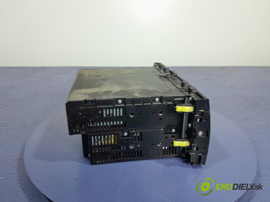 Toyota Prius 2008 Radio I Navigácia: 86120-47231