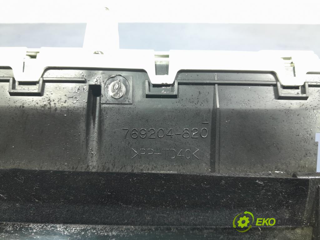 Toyota Prius 2008 prístrojovka/ budíky 83800-47251-B