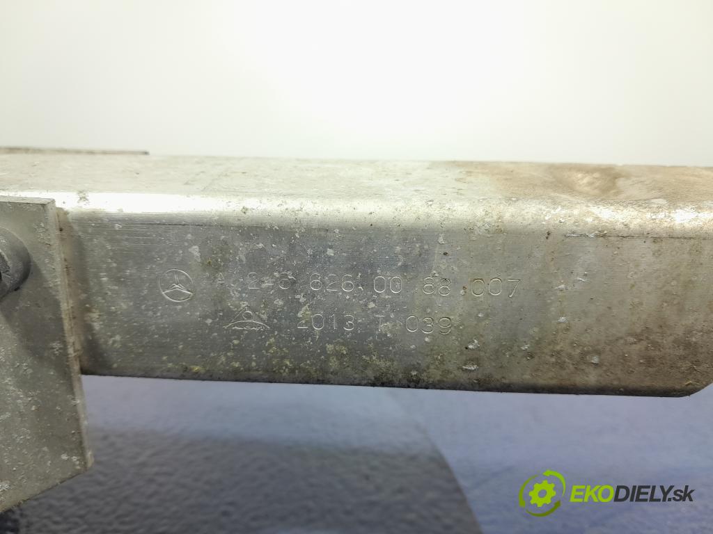 Mercedes B-klasa 2013 výztuha narazník před A2466200830