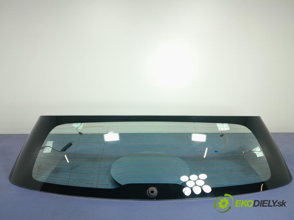 Mercedes B-klasa 2013 sklo zadní A2467402000