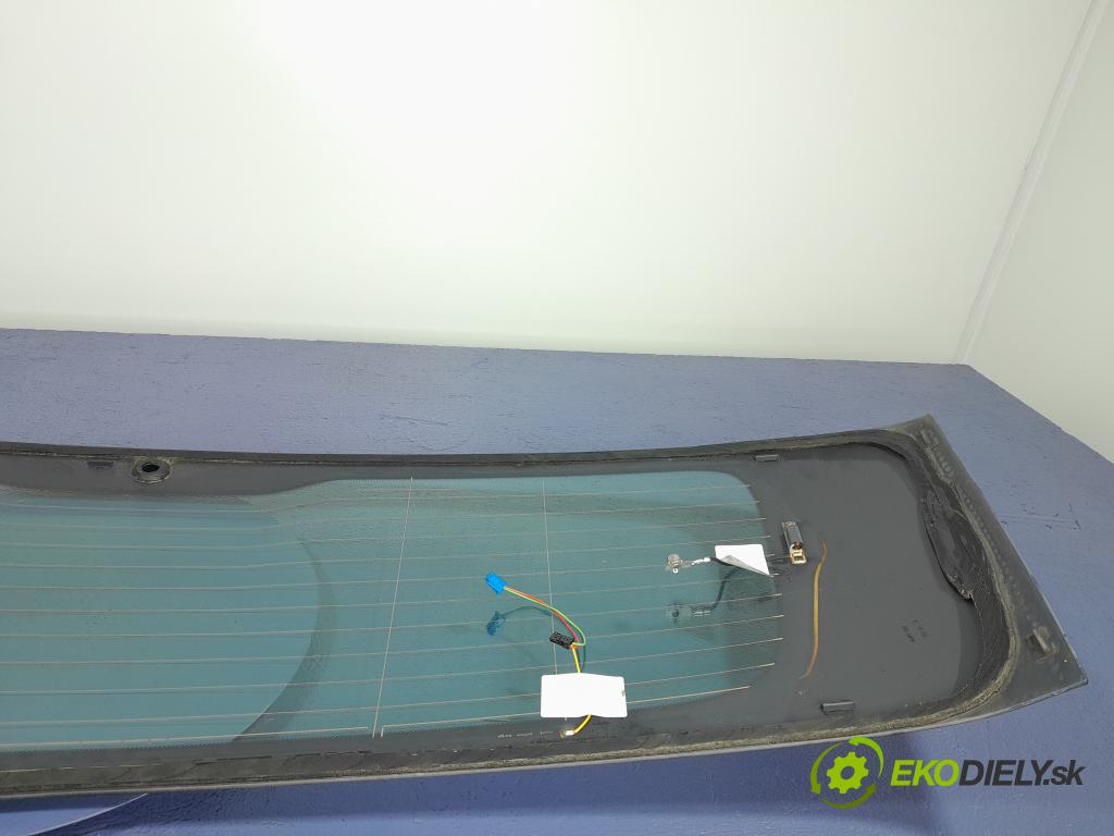 Mercedes B-klasa 2013 sklo zadna A2467402000