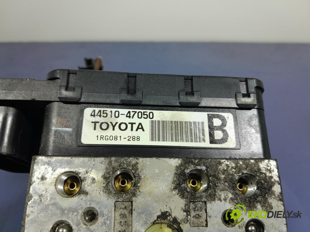 Toyota Prius 2008 čerpadlo ABS x 44510-47050