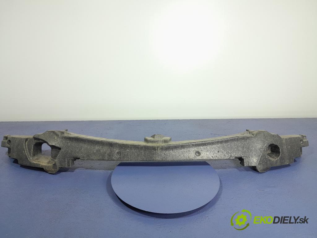 Mercedes B-klasa 2013 výztuha narazník před A2468850037