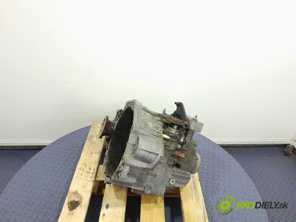 Vw Passat 2012 prevodovka Manualna NFU