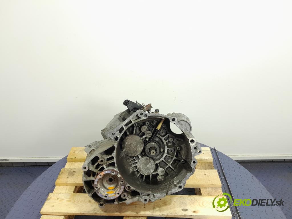 Vw Passat 2012 prevodovka Manualna NFU