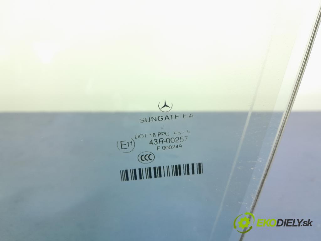 Mercedes S-klasa 2007 sklo dvere Predné ľavá 01