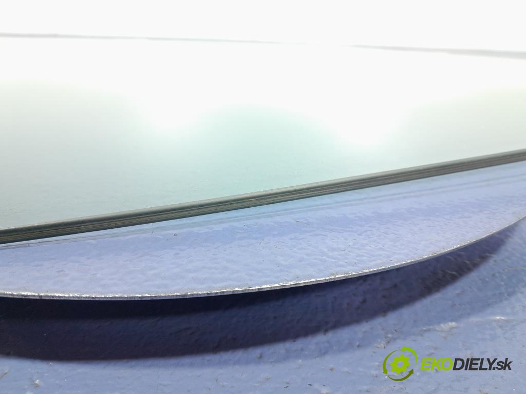 Mercedes S-klasa 2007 sklo dvere Predné ľavá 01