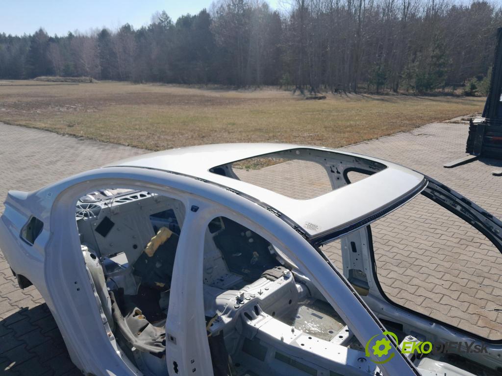 Bmw Seria 7 0 Strecha: