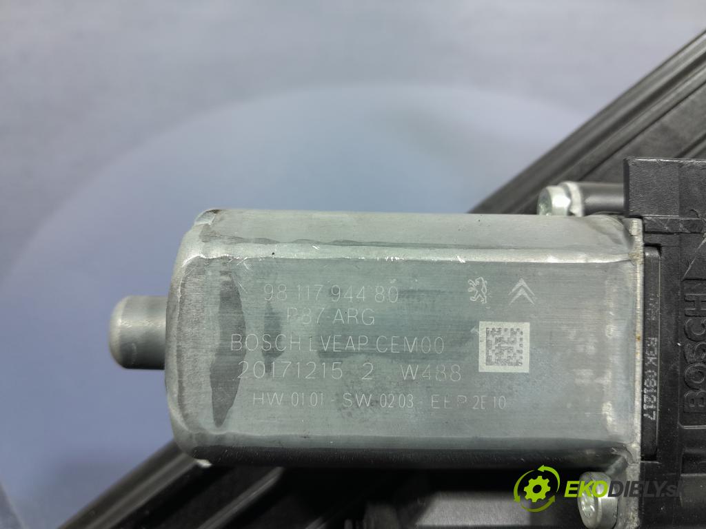 Peugeot 5008 2018 mechanismus stahování Sklenka: Zad: Levý: 9812643180