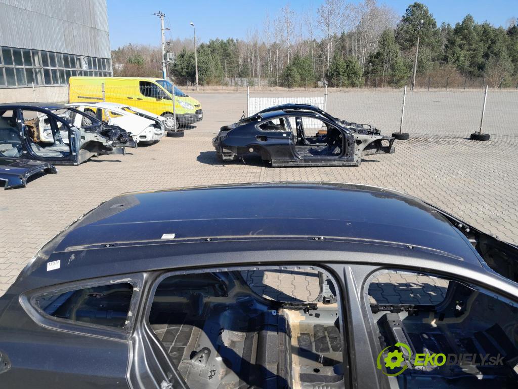 Ford Focus 0 Strecha: