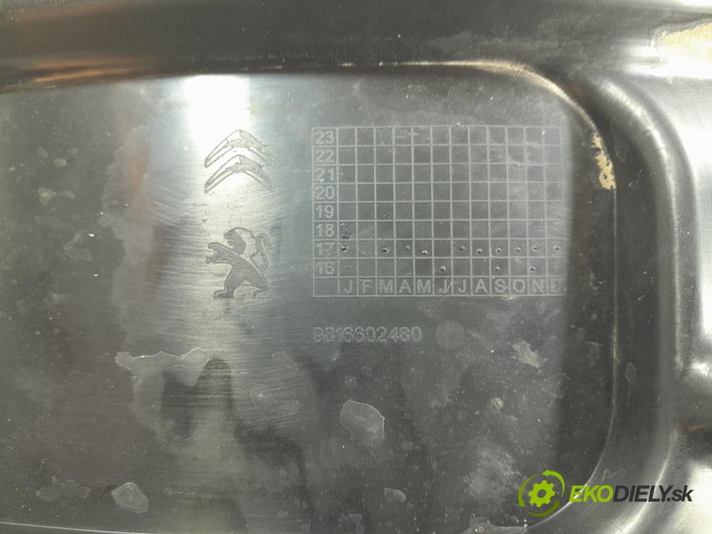 Peugeot 5008 2018 Blatník: plastický: zad 9816602480