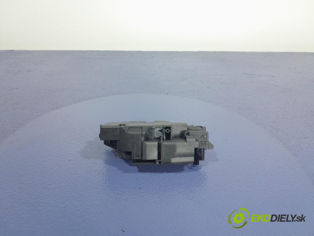 Peugeot 5008 2018 zámek Klapky: kufr 9816195380