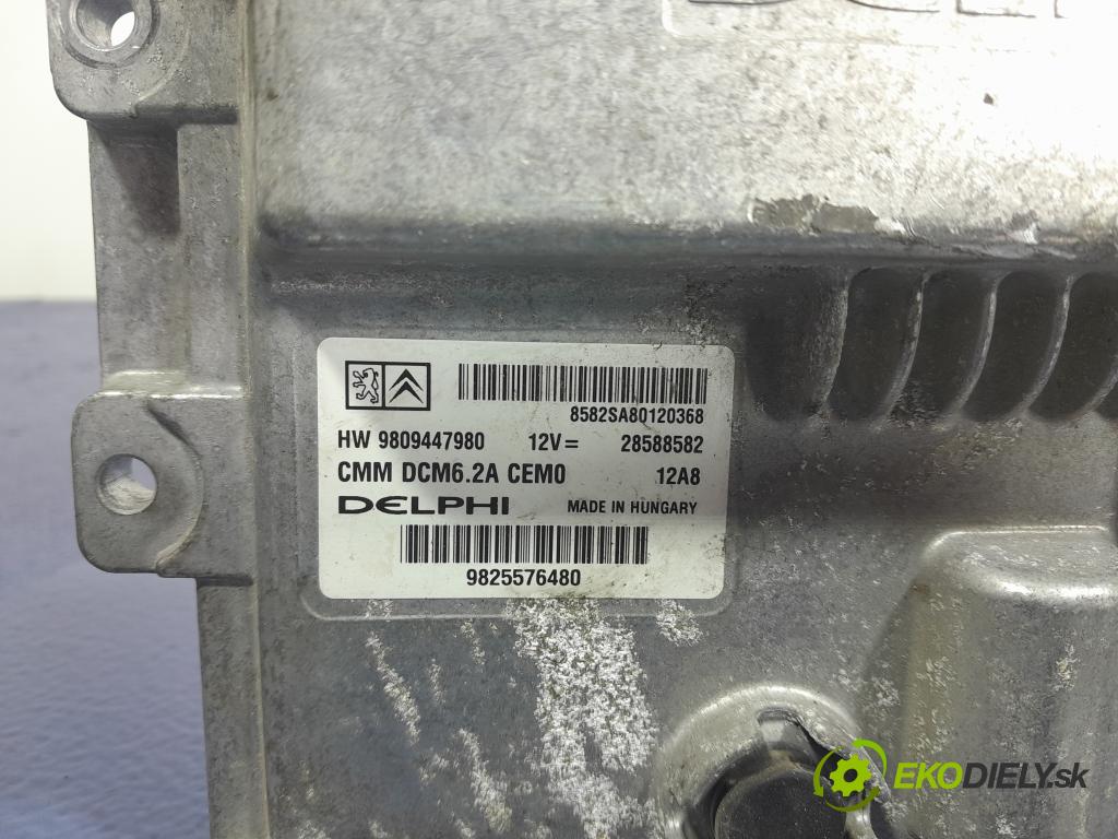 Peugeot 5008 2018 řídící jednotka Motor: 9825576480