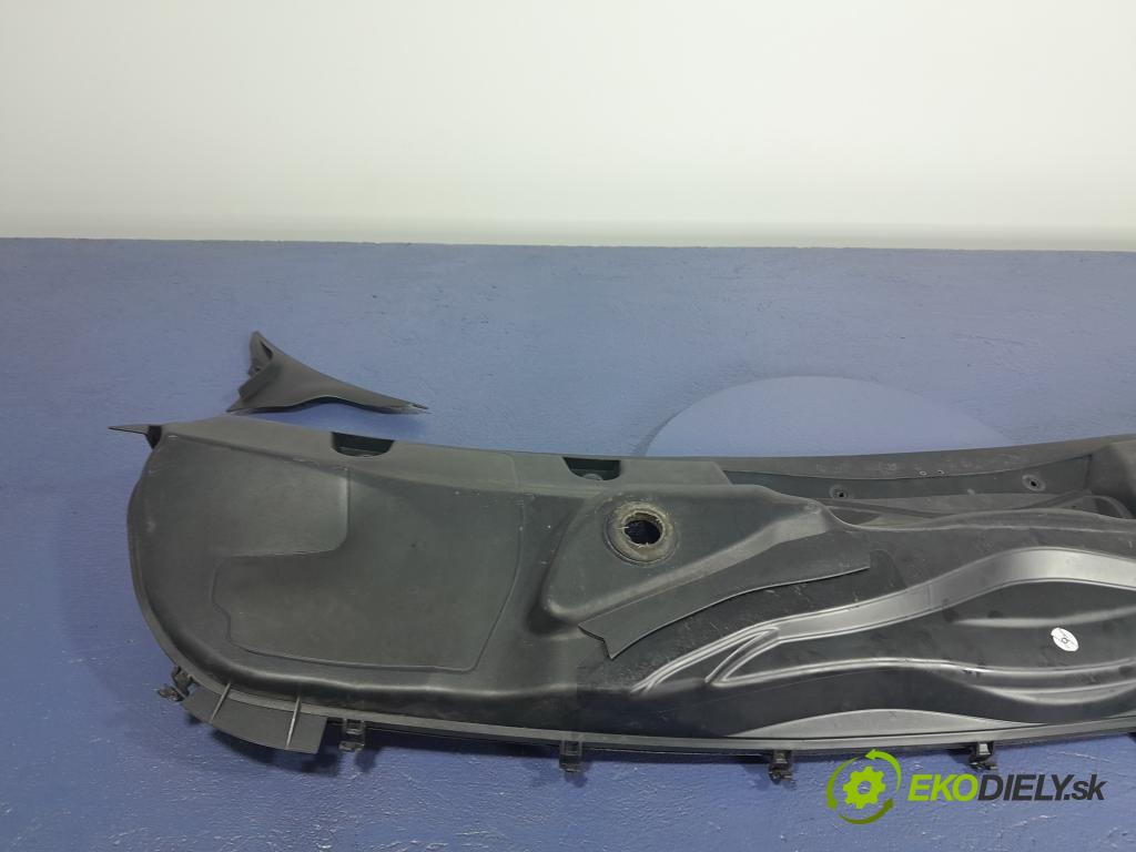 Mercedes S-klasa 2007 torpédo A2218800105