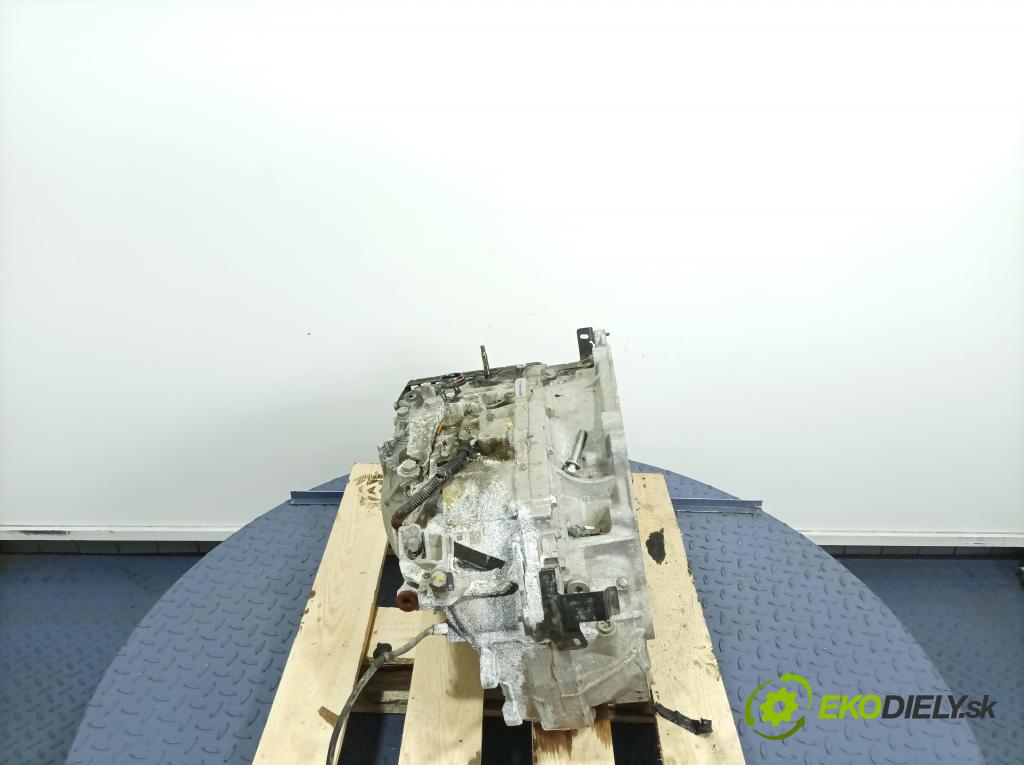 Peugeot 5008 2018 prevodovka automatická 20GZ15