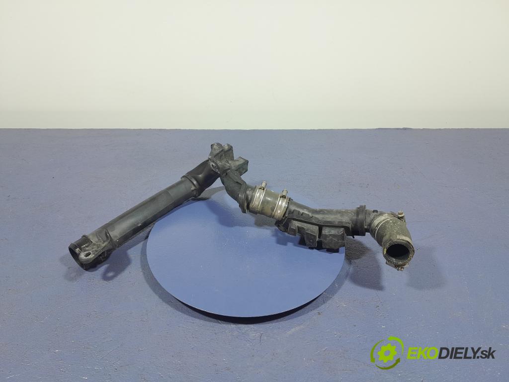 Peugeot 5008 2018 trubka Vzduch: 9675758280