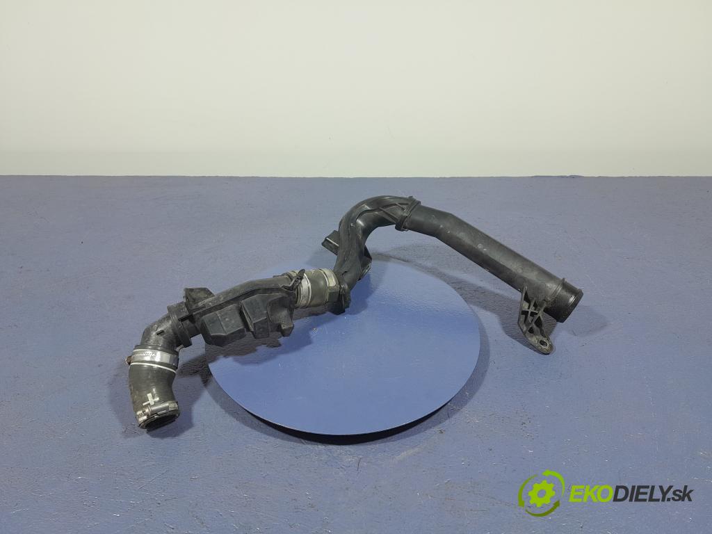 Peugeot 5008 2018 trubka Vzduch: 9675758280