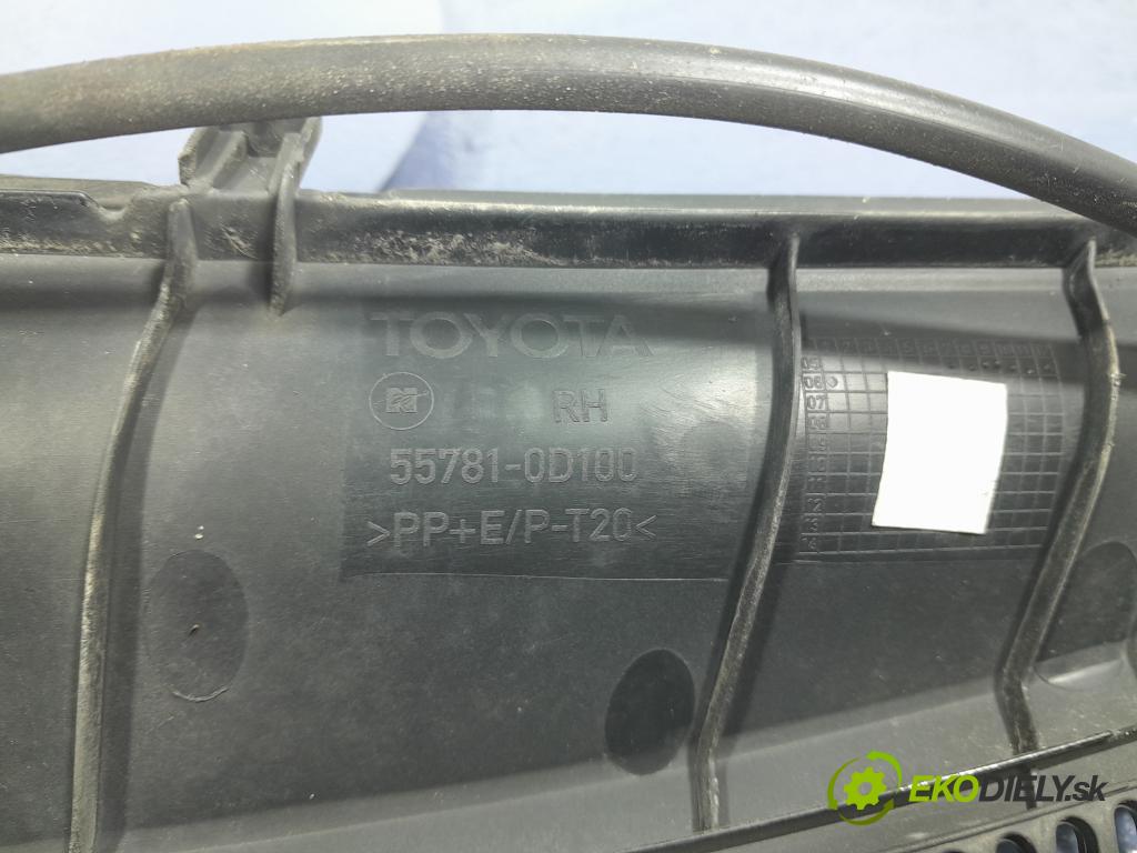 Toyota Yaris 2006 torpédo 55781-0D100