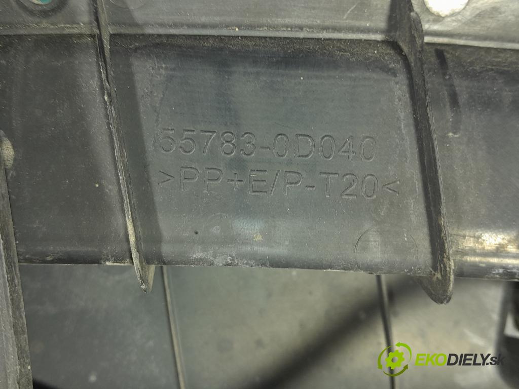 Toyota Yaris 2006 torpédo 55781-0D100