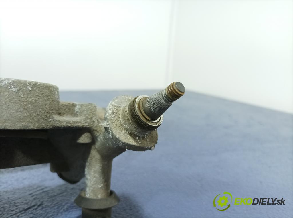 Opel Zafira 2010 mechanismus motorek Stěrače: před 13145557