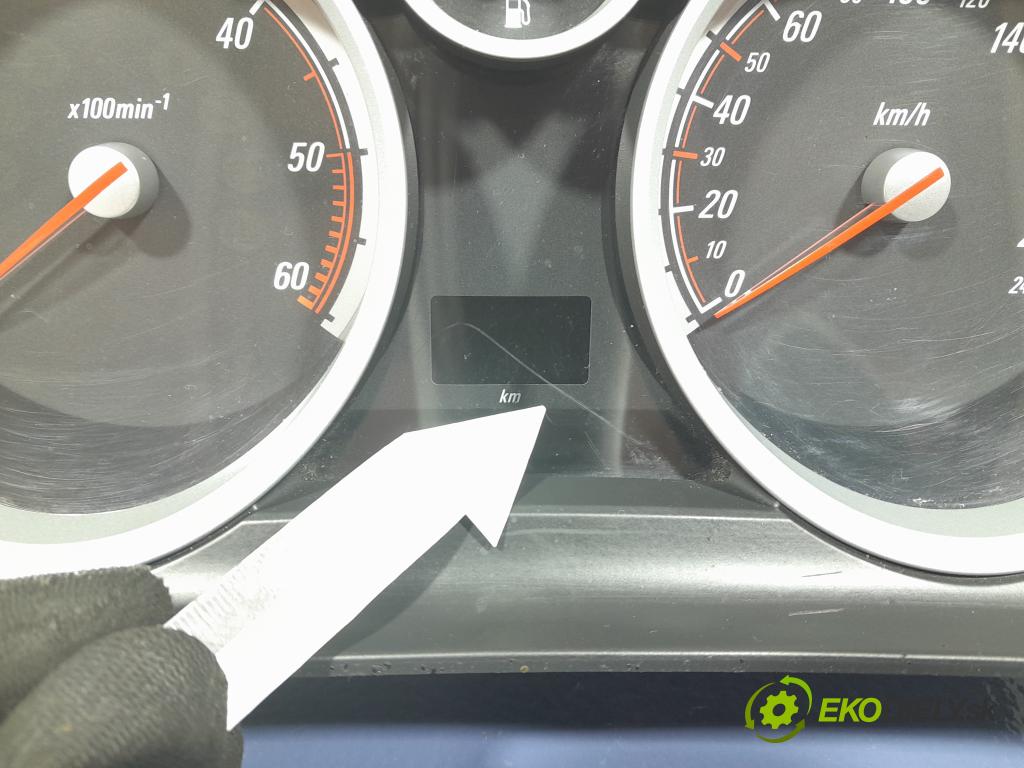 Opel Zafira 2010 prístrojovka/ budíky 13308989