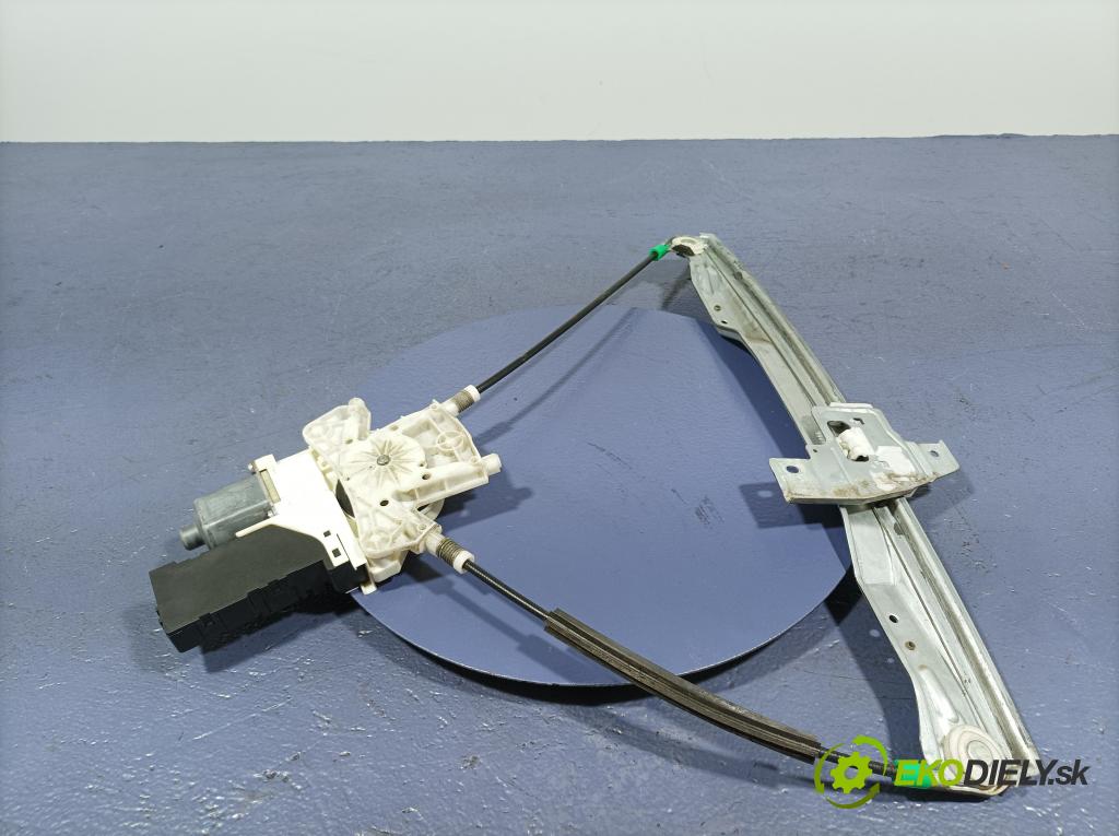 Peugeot 407 2005 mechanismus stahování Sklenka: před Levý: 9644893580