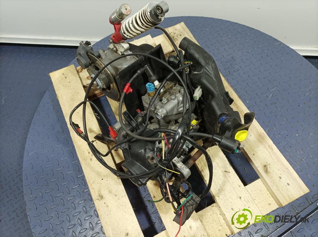 Peugeot Speedfight 2004 motor Benzín: 01