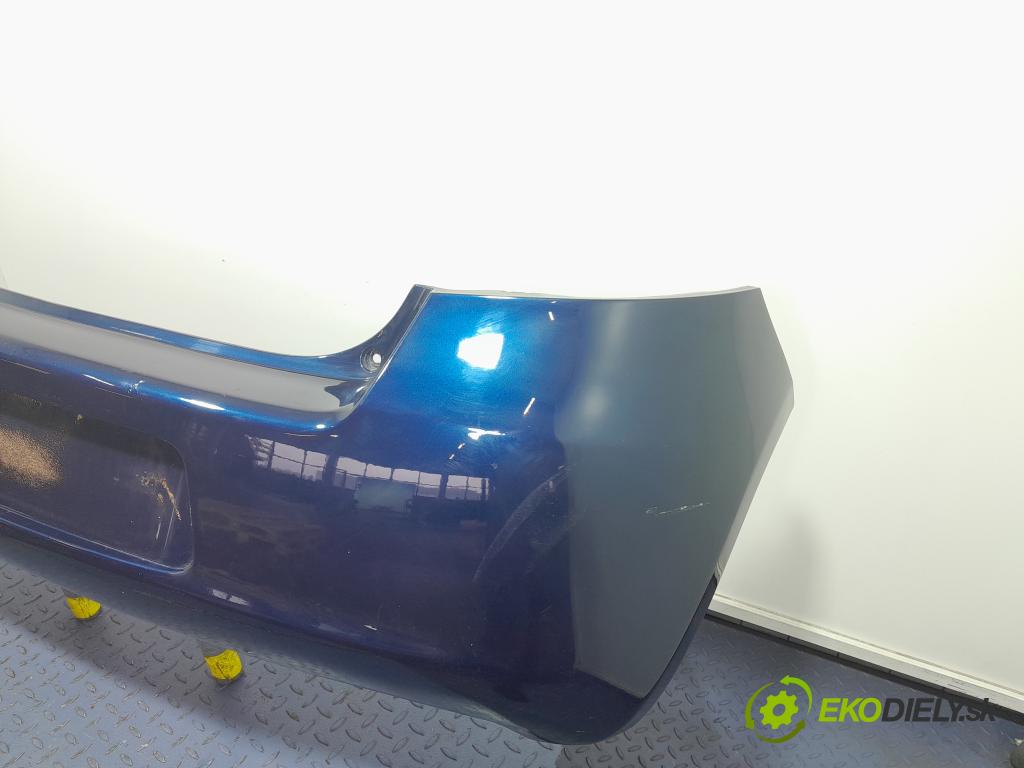 Toyota Yaris 2006 nárazník Zad: 01