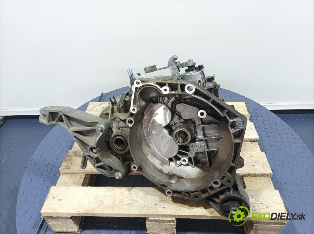 Opel Zafira 2010 prevodovka Manualna 55194293 M32