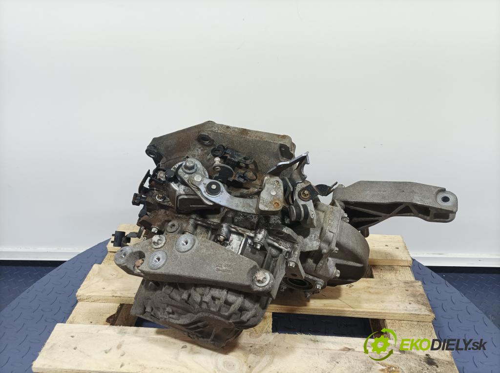 Opel Zafira 2010 prevodovka Manualna 55194293 M32